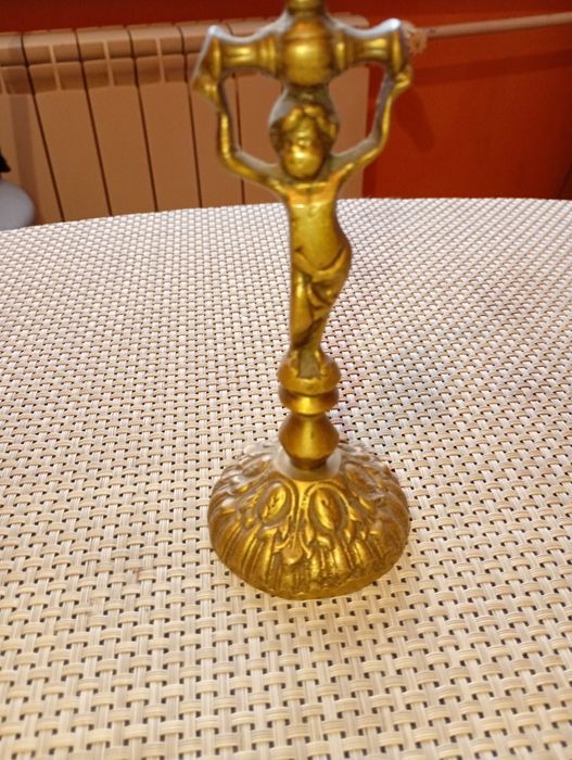 Antyczna figurka z mosiądzu