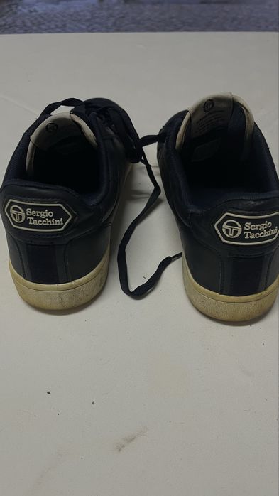 Sapatilhas de couro da marca italiana Sergio Tacchini