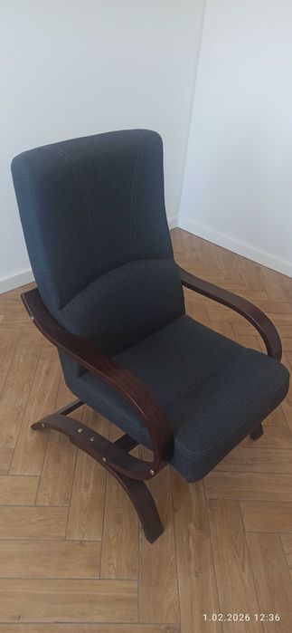 Fotel Finka drewniany