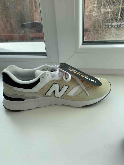 Продам НОВі кросівки. 41розмір