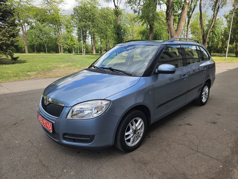 Продам Skoda Fabia 2009