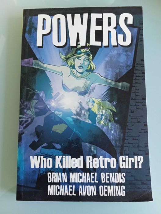Livro "Powers - Who Killed Retro Girl?" de Brian Michael