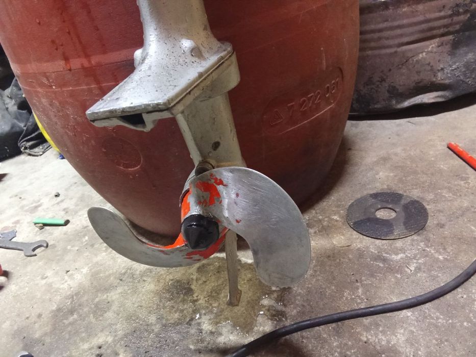 Лодочный мотор Салют Э