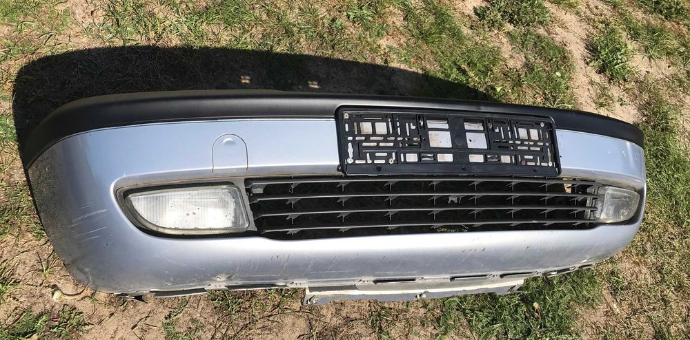 Zderzak przedni przód Opel Zafira A Z151