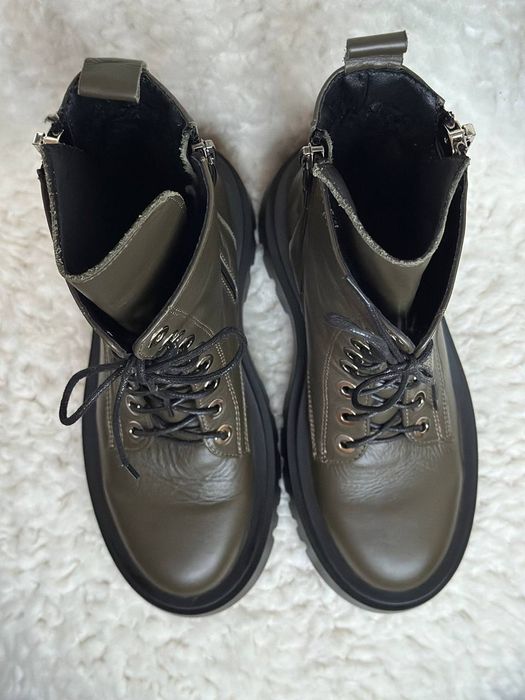 Жіночі зимові черевики з натуральної шкіри