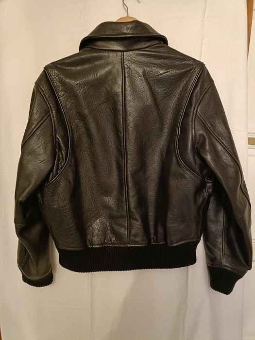 Blusão de pele ZARA, tamanho 38(40)
