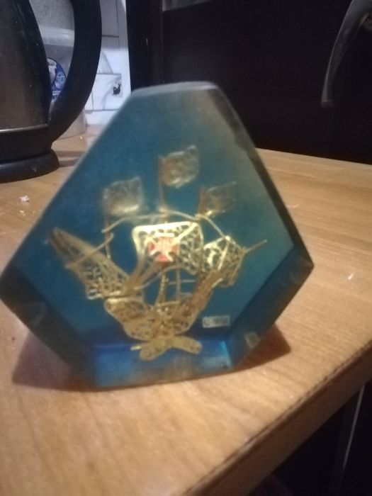 Продам прес  папье,,, винтажный