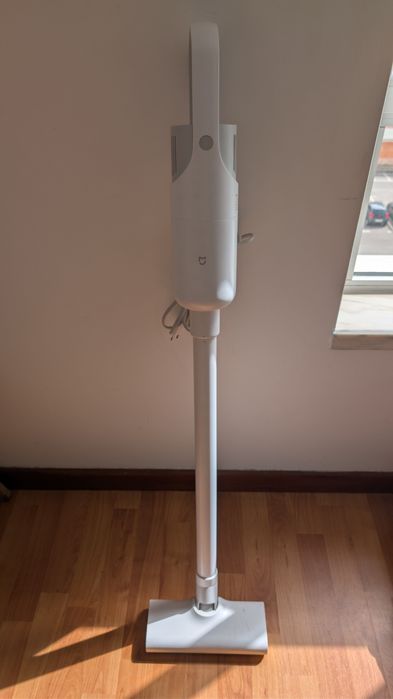 Aspirador Vertical 16kPa com Filtro HEPA