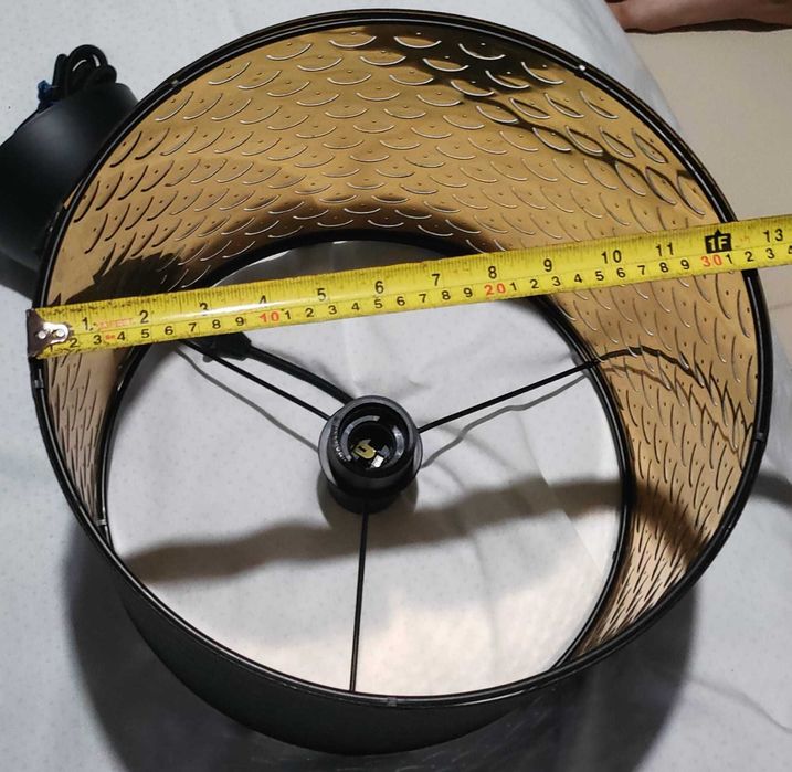 Candeeiro ikea preto dourado