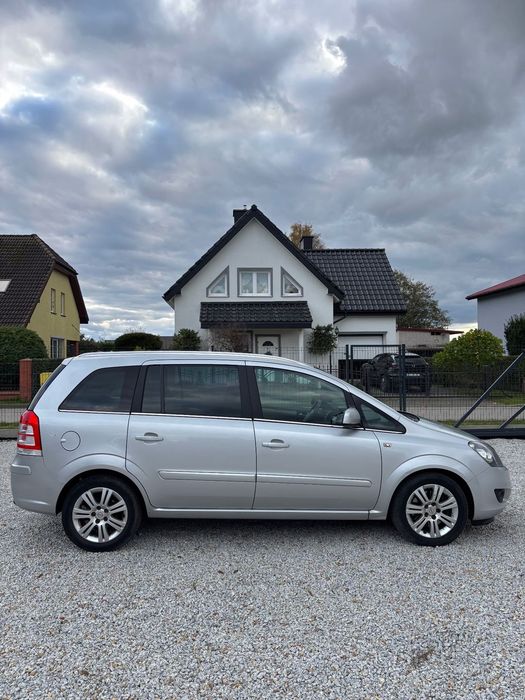 Opel Zafira Zadbany egzemplarz