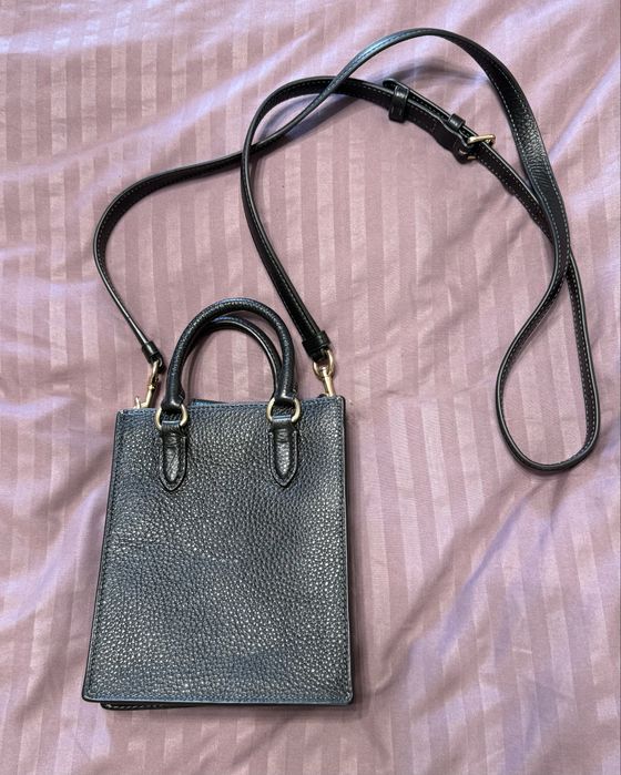 Сумочка под телефон coach mini /оригинал /новая н.кожа