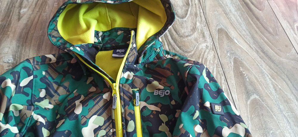 Softshell kurtka size 164