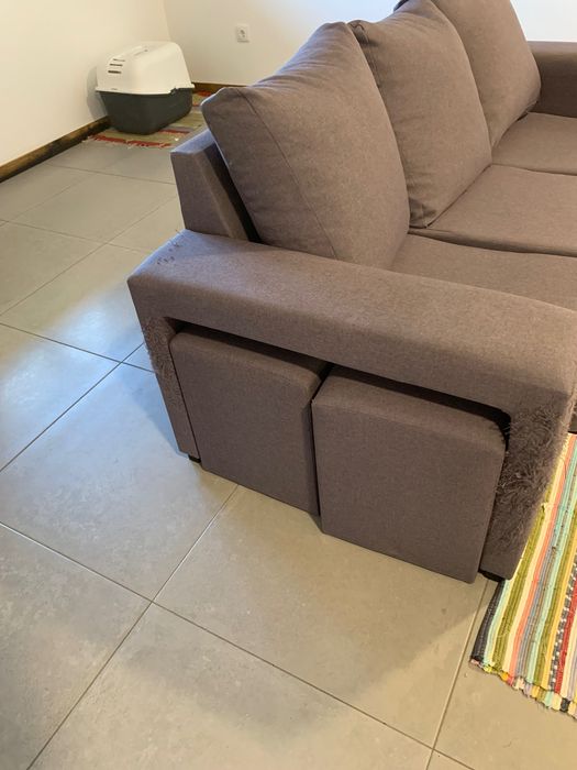 Sofá de 3 lugares Cheslong Com puf adicionado