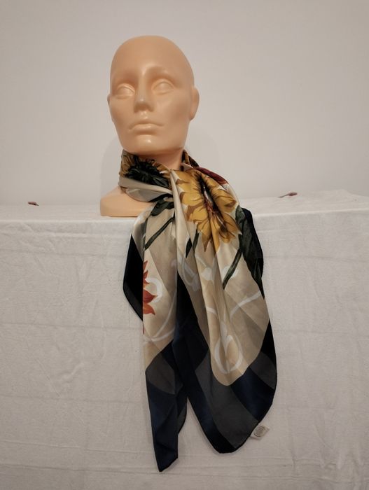 Damska apaszka 86x86 cm