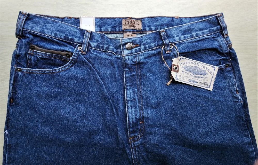 Джинсы Madison Creek ® W42xL30 Indigo Mexico (7.G2)
Madison Creek® W42