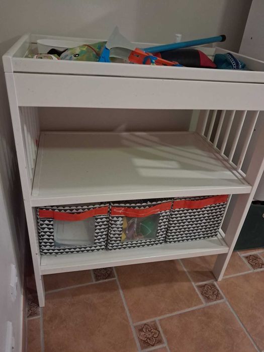 Fraldario ikea  -  movel apoio bebes e crianças