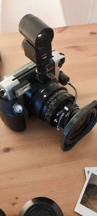 Fujifilm Instax Wide 300 + Mamiya Máquina fotográfica