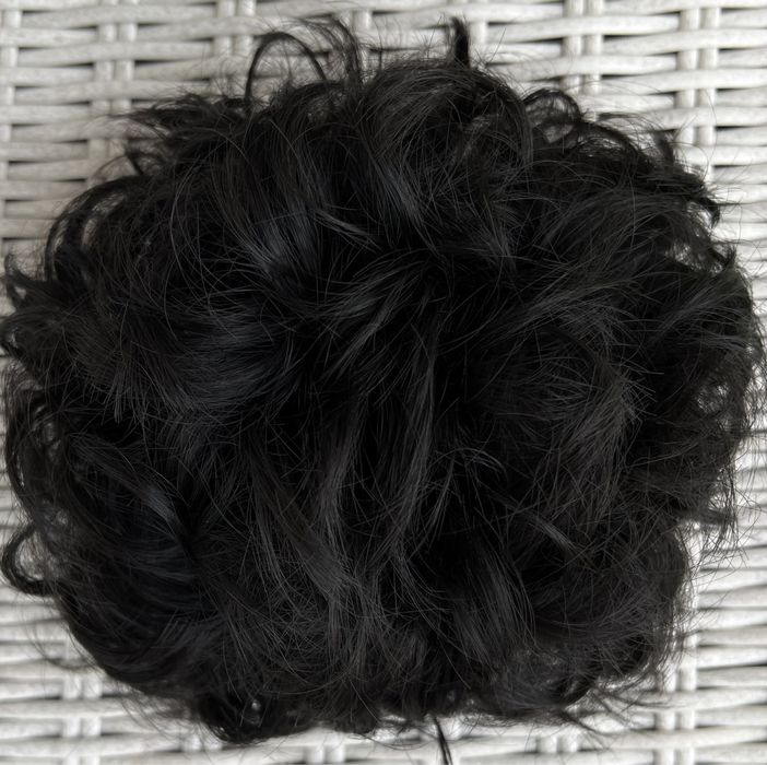 Premium Ultra włosy doczepiane, czarny kok na siateczce 526.