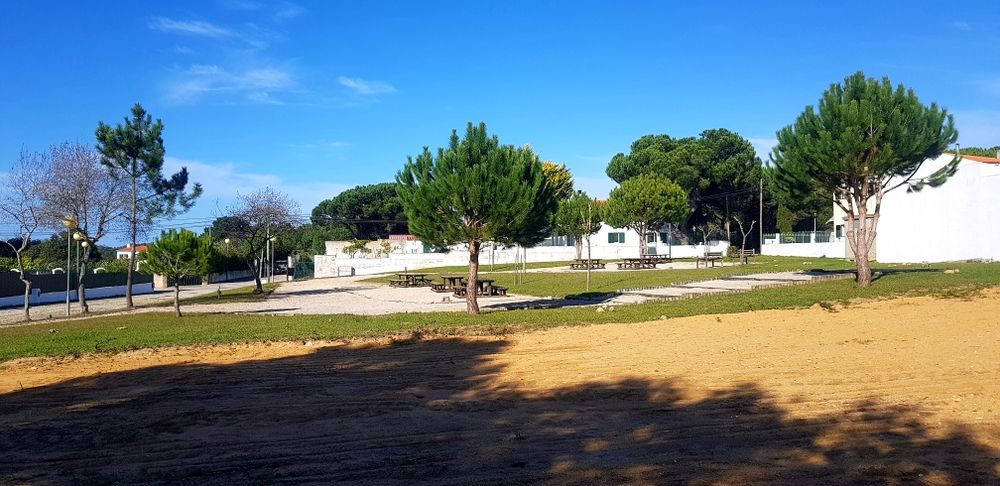 Terreno Lagoa de Albufeira | 585m² | Projeto Aprovado