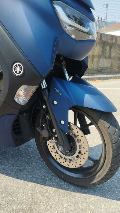 Scooter Yamaha NMax 125 connect bom estado Nov2021
