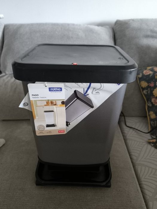 Balde lixo de caixinha novo com etiqueta