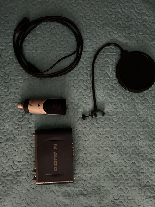 Microfone condensador Seneiser mk4 + Placa maudio fastrack pro 2