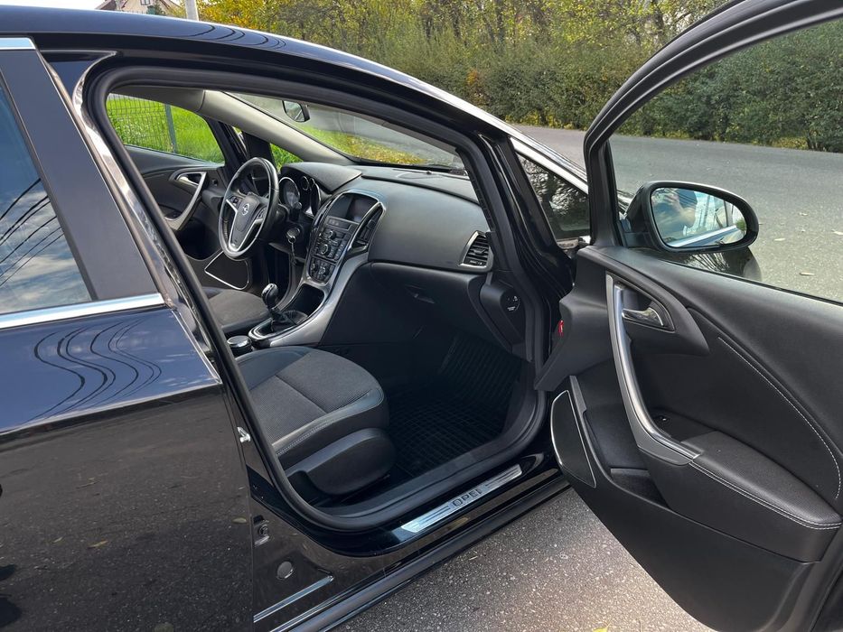 Opel Astra Salon Polska, drugi właściciel, 7 lat w jednych rękach.