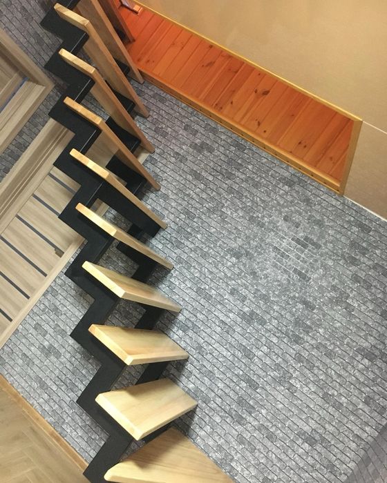 Сходи з ясена та дуба|Виготовлення під замовлення|Сходинки|Підсходинки