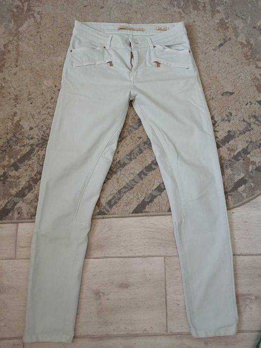 Джинсы zara светло ментоловые, в подарок джинсы bershka и wrangler