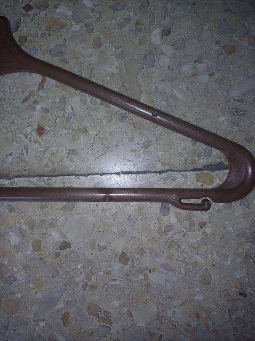 80 cabides de adulto