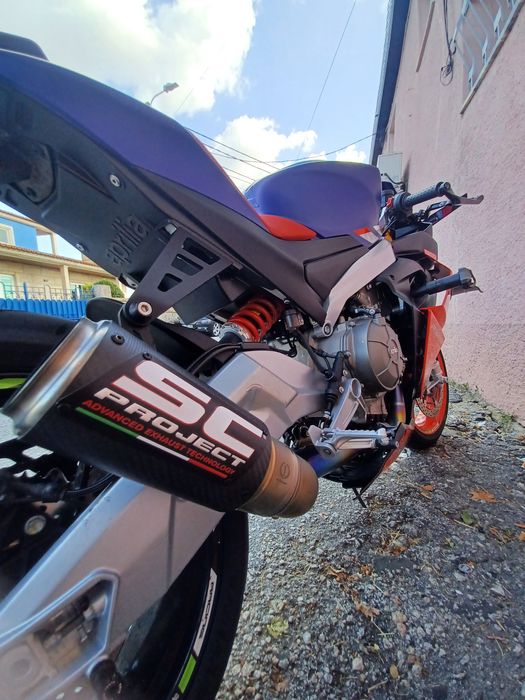 Aprilia  rs660  extras/material de origem