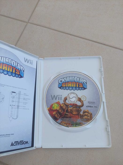 Nintedo WII + Acessórios + Skylanders e Acessórios