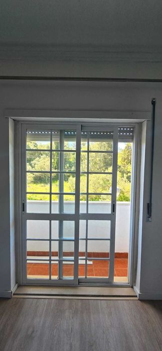 Vendo janelas usadas em bom estado (vidro duplo) diversas dimensões