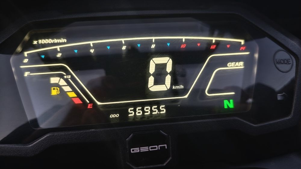 Продаю Geon ADX 250