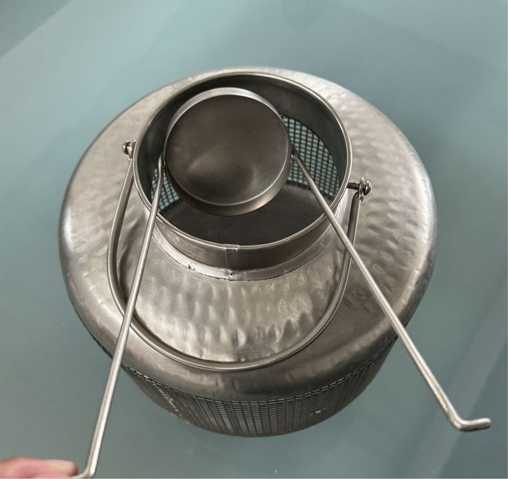 Queima velas em metal decorativo lindissimo!