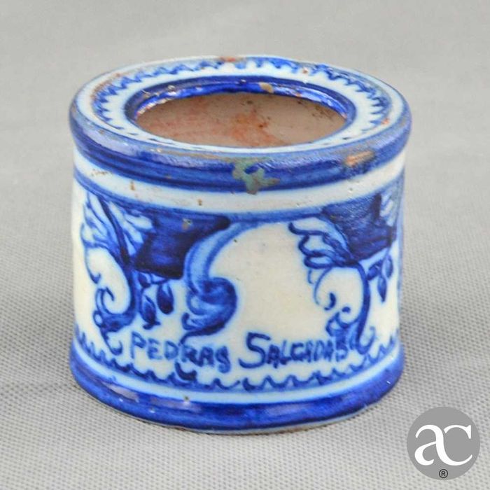 Tinteiro Faiança da Fábrica de Constância, decoração a azul e branco