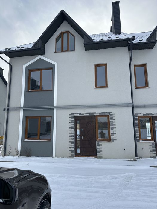 Продам таунхаус з ремонтом