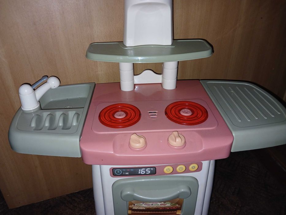 Дитяча іграшкова кухня