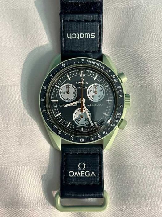 Omega x Swatch Biocéramique Moonswatch Mission To Earth- SO33G100