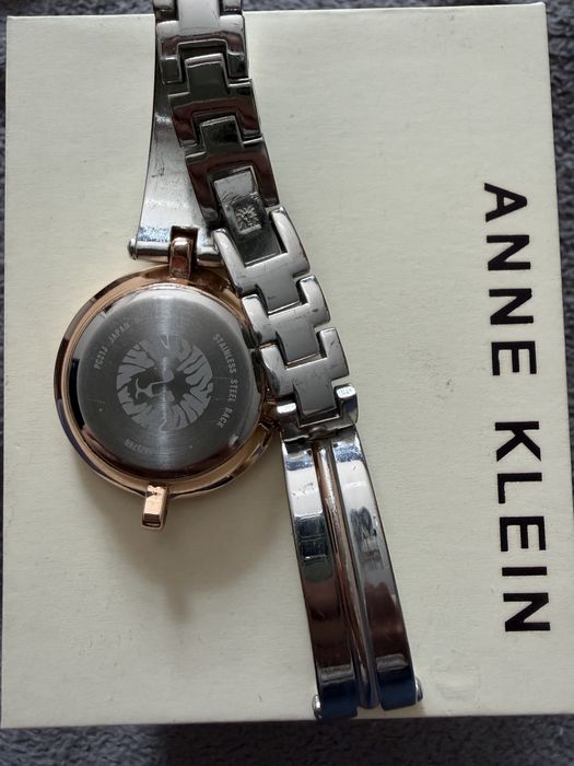Годинник anne klein