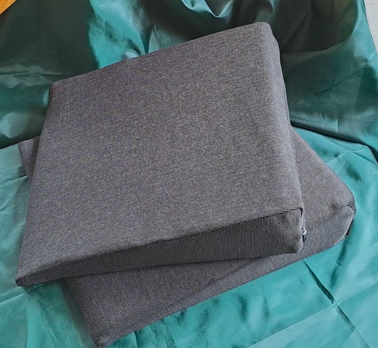 Almofadas com inclinação 35x35x5cm