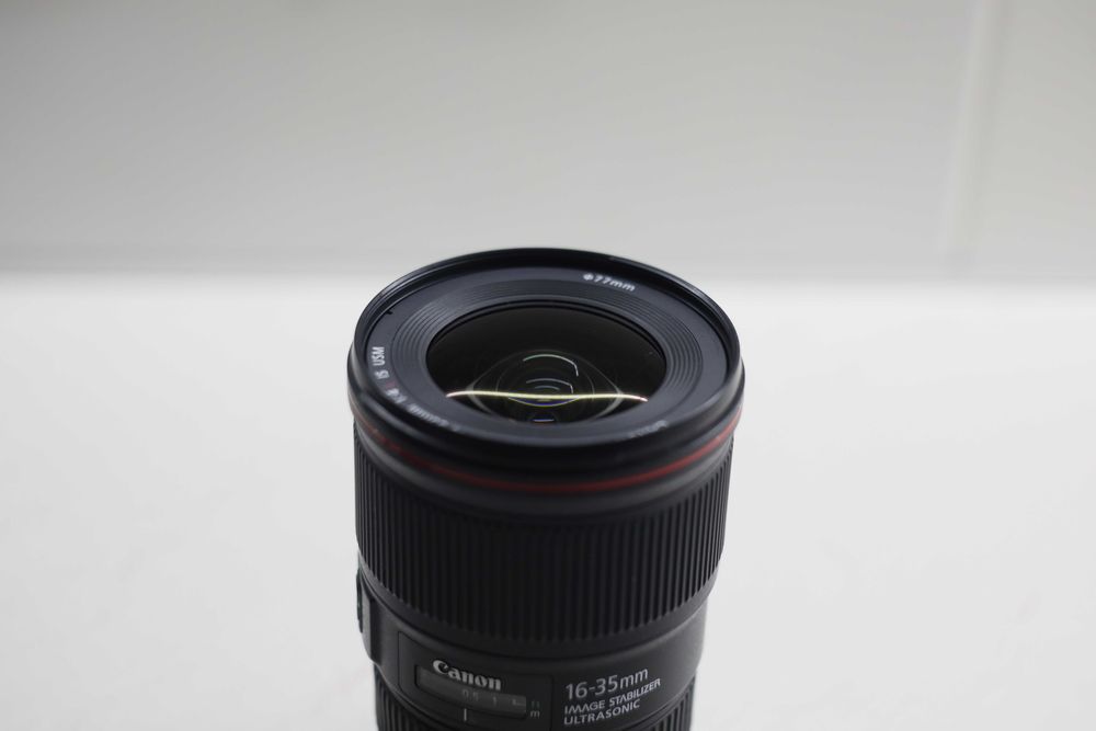 Объектив Canon EF 16-35mm f/4L IS USM