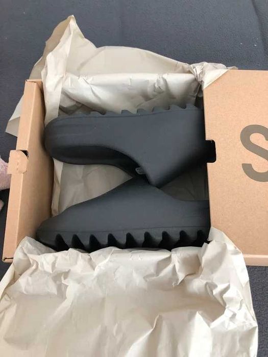 adidas Yeezy Slide Onyx R.44