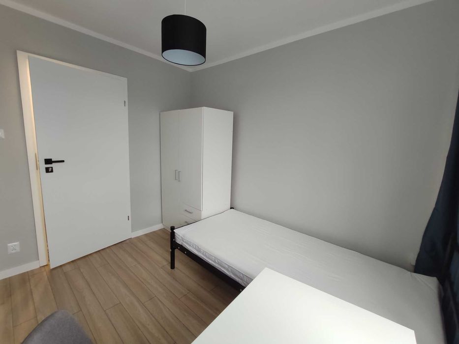 Pokój jednoosobowy | mieszkanie 3-osob.| Rondo Rataje | Piastowskie 59