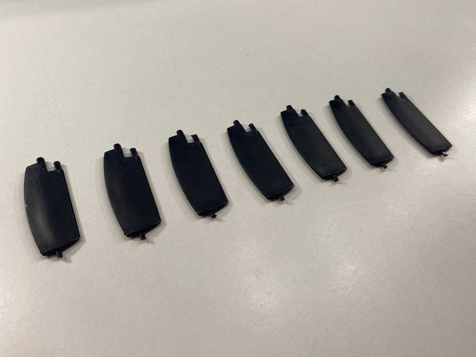 Лепестки шторки решетки дефлектора Vivaro Trafic Primastar