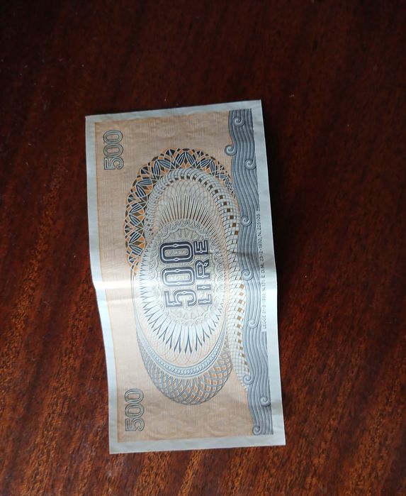 Nota antiga de 500 LIRE  em bom estado colecionador