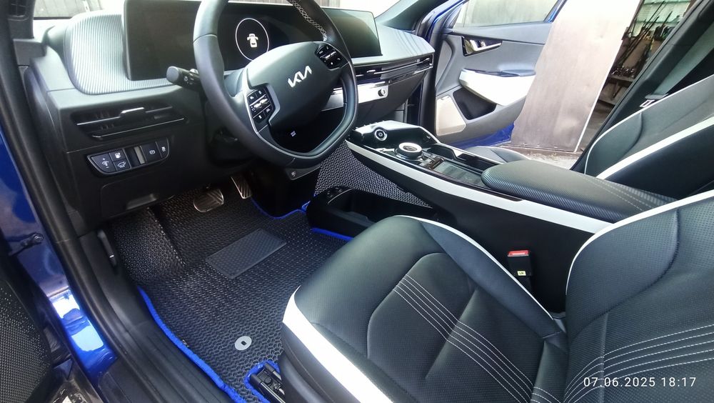 Продам Kia ev6 .