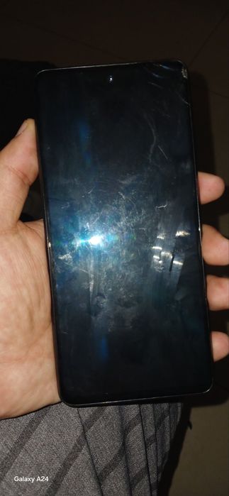 Ппродам свой тел самсунг а52 8/256 гб