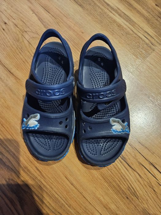 Sandaly crosk shark C11