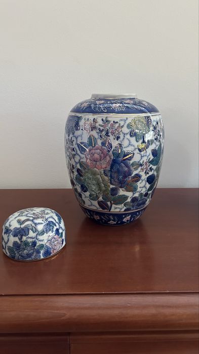 Porcelain Jars436331601462579205